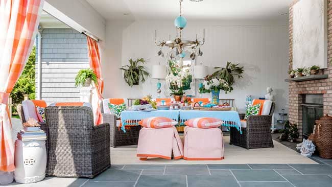 Designer Lisa Mende transformed a porch into a colorful setting for entertaining.
